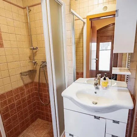 Nino Apartment